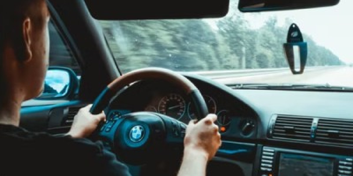 5 Proven Tips to Avoid Car Accidents As a New Driver