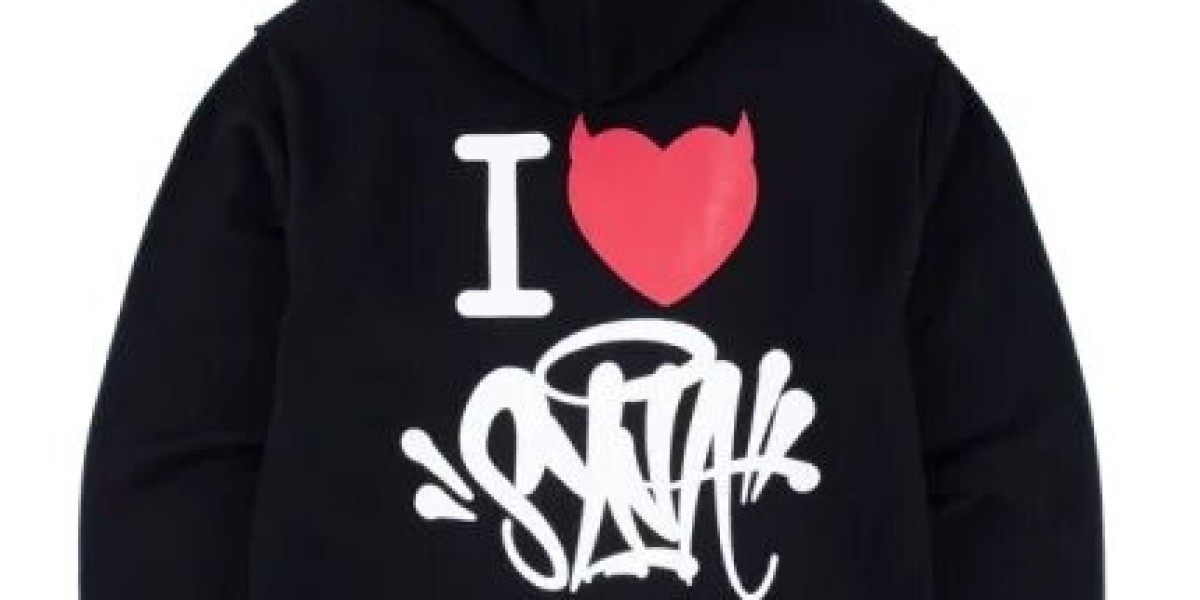 Syna World Hoodie: The Ultimate Fusion of Streetwear Aesthetics and Cultural Expression